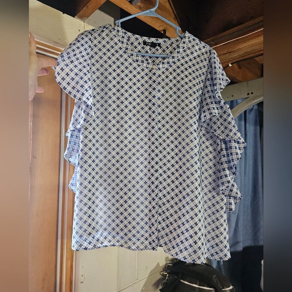 Roz & Ali Navy and White Patterned Blouse